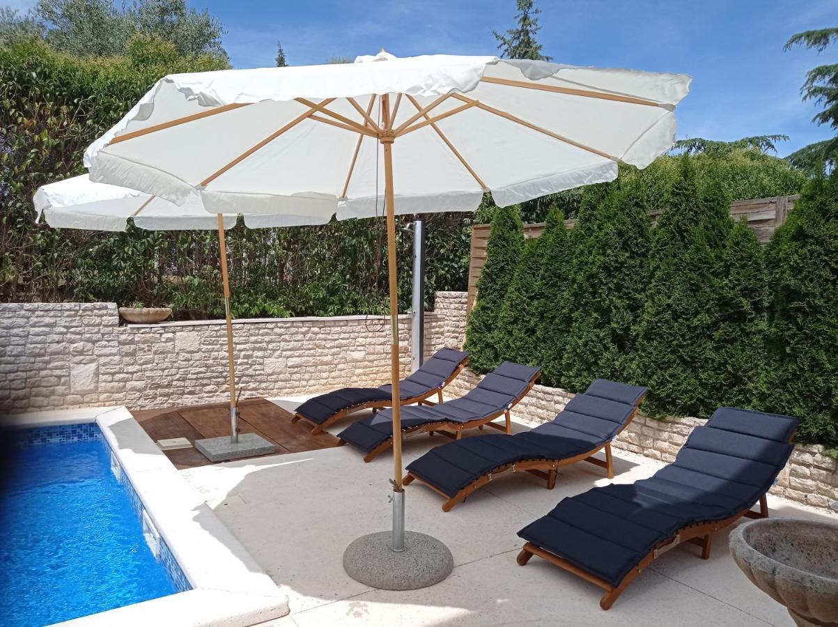 Villa Gregovica Пула Экстерьер фото